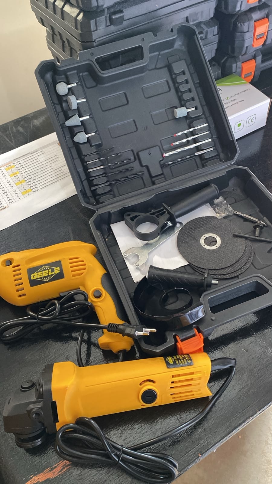 KIT HERRAMIENTAS ELECTRICAS 2 EN 1 GEELE